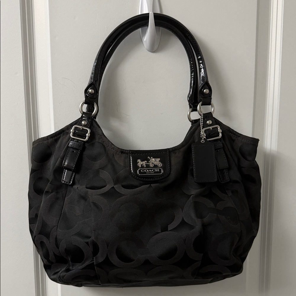 🔴SOLD!!!🔴Coach Black Signature Shoulder Bag
